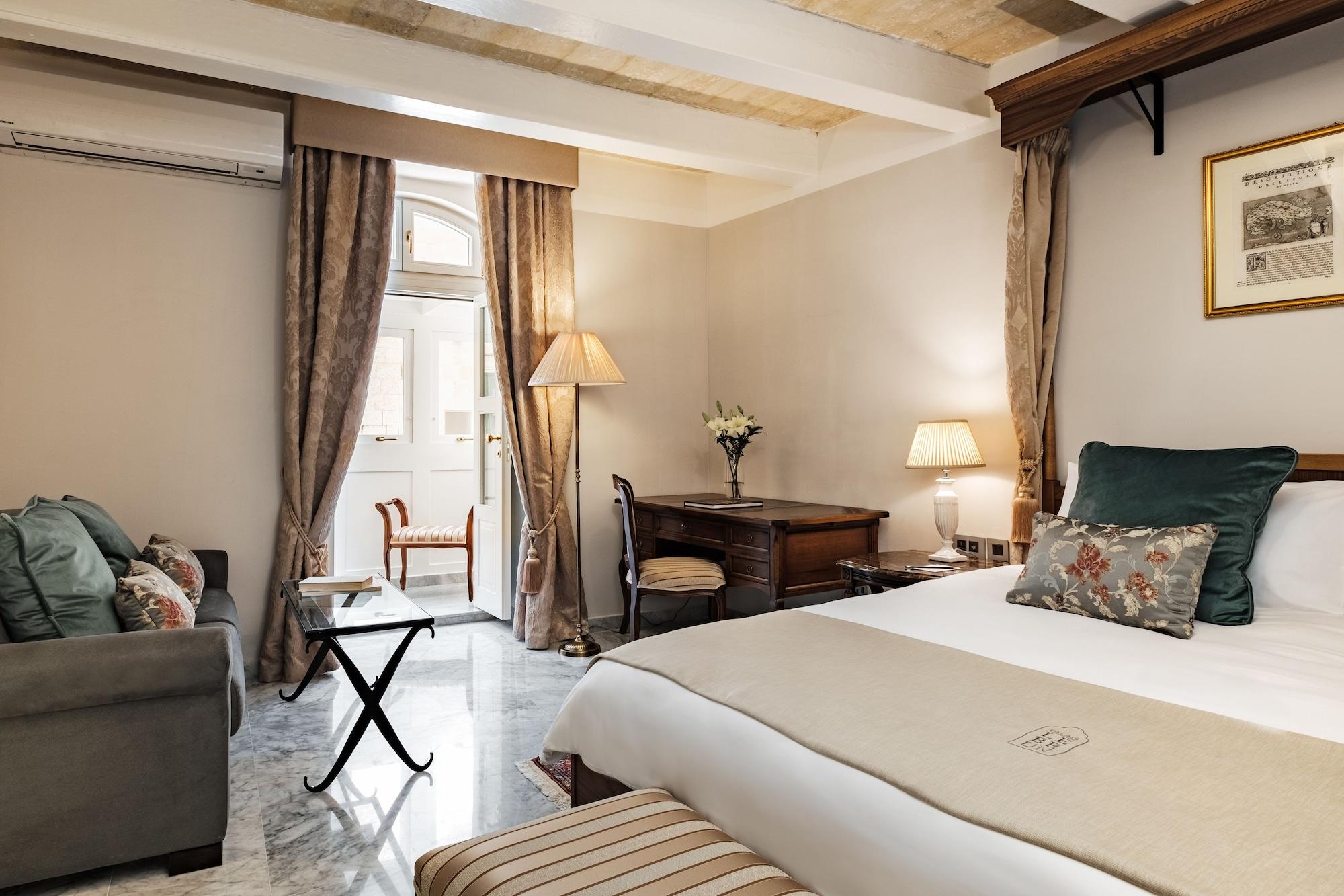 Hotel Palais Le Brun 4*